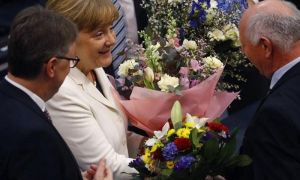 Thủ tướng Đức nhậm chức nhiệm kỳ 4 - Sóng vẫn chưa yên