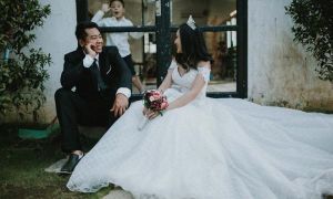 Câu chuyện về cuộc sống chật vật nhưng hạnh phúc của đôi vợ chồng Việt kiều Úc