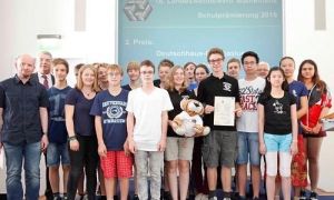 Thi học sinh giỏi Vật lý toàn nước Đức và triển vọng một học sinh gốc Việt