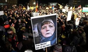 Đức: Liệu “bà đầm thép” Angela Merkel có vượt qua được bão táp chính trị?
