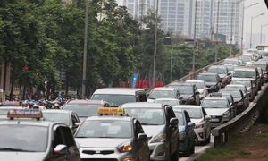 Nhiều người Việt có tiền mua ôtô, không mua được văn hoá lái xe