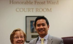Chàng trai gốc Việt trở thành thẩm phán ở Mỹ