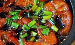 Người Việt tại Mỹ thành công nhờ đặc sản canh chua, cá kho tộ