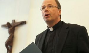 Các linh mục Đức bị tố lạm dụng hơn 3.600 trẻ em