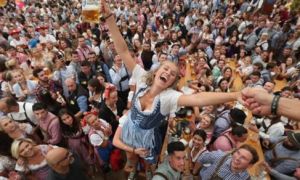 Hình ảnh lễ hội bia Oktoberfest độc đáo nhất thế giới