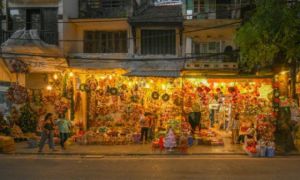 Khách Tây: Giáng sinh ở Việt Nam vừa vui nhộn vừa khó hiểu
