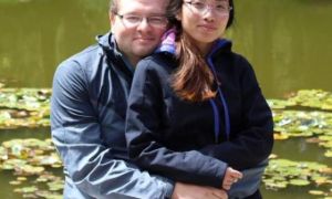 Chàng Mỹ cưới được vợ Việt hiền ngoan chưa gặp nhờ thư tình đầy lỗi chính tả