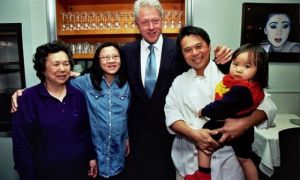 Đầu bếp gốc Việt khởi nghiệp từ thất nghiệp ở Mỹ: Từ kẹo bông đến bánh Huế…