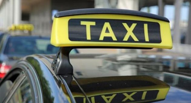 Bé sơ sinh Đức bị bố mẹ bỏ quên trên taxi
