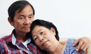 Hai người Việt nỗ lực xin visa sang Mỹ hiến tuỷ cứu anh trai mắc bạo bệnh