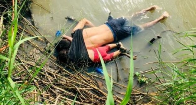 Ảnh cha con người di cư chết đuối ở biên giới Mỹ - Mexico gây sốc