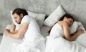 Đôi vợ chồng hạnh phúc từ khi ngủ riêng