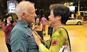 Cuộc hội ngộ sau 50 năm của cựu binh Mỹ và bạn gái Việt
