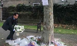 Thứ trưởng Ngoại giao Việt Nam đặt hoa tưởng niệm 39 nạn nhân ở Anh