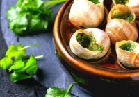 Ốc sên, món ăn ‘kinh dị’ ở Việt Nam nhưng là đặc sản của người Pháp sành ăn