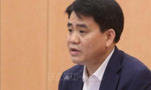 Đình chỉ chức vụ Phó Bí thư và Chủ tich Hà Nội đối với ông Nguyễn Đức Chung để...