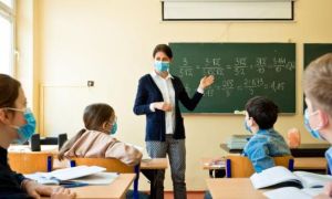 Châu Âu: Số ca mắc Covid-19 tăng lên không phải do mở cửa trường học