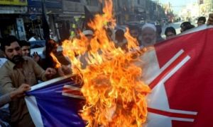 Căng thẳng Pháp và thế giới Hồi giáo: Khi lửa bị đổ thêm dầu