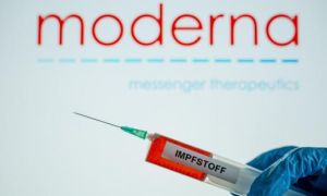 Moderna dự tính bán mỗi liều vắc xin COVID-19 khoảng 25-37 USD
