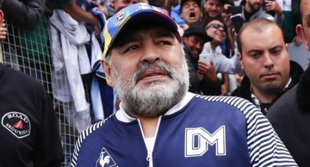 Vì sao chỉ sau cơn đột quỵ, huyền thoại bóng đá Diego Maradona có thể qua đời?