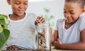 7 sai lầm của cha mẹ khi dạy con về tiền bạc