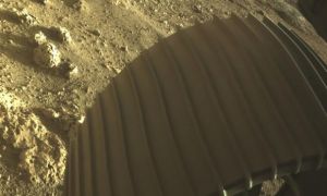NASA công bố ảnh màu ấn tượng trên sao Hỏa do tàu Perseverance chụp