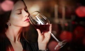 7 sai lầm khi uống rượu vang khiến bạn trở nên quê mùa