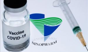 Có nên mua vắc xin Sinopharm của Trung Quốc khi nhiều người Việt không mặn mà?