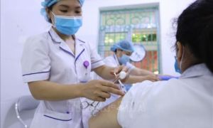 Việt Nam tiếp nhận hơn 3 triệu liều vaccine Moderna do Hoa Kỳ hỗ trợ