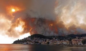 Cháy rừng tiếp tục hoành hành tại Hy Lạp trong đợt nắng nóng tồi tệ nhất hơn...