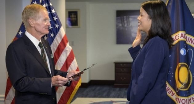 Người Phụ nữ gốc Việt tuyên thệ nhậm chức giám đốc cấp cao hàng đầu tại Mỹ