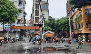 Phong tỏa 789 nhân khẩu phường Giáp Bát