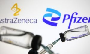 Chuyên gia Australia giải đáp thắc mắc về vaccine Pfizer và AstraZeneca