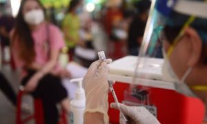 Bình Thuận lên kế hoạch tiêm vắc xin phòng COVID-19 cho trẻ từ 12 đến 17 tuổi
