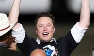 Elon Musk thành người đầu tiên trên thế giới sở hữu 300 tỷ USD