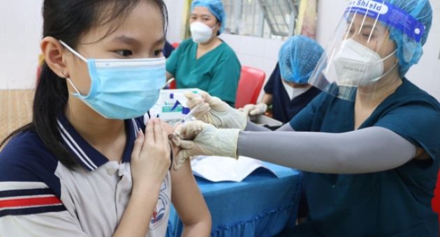 Tiêm vắc xin cho trẻ từ 3 đến dưới 12 tuổi: Cần nhưng không vội