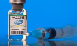 Thêm 1,2 triệu liều vắc xin Pfizer do Mỹ tặng về đến TP.HCM