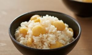 Người Nhật thường trộn thêm loại hạt này khi nấu cơm để dưỡng sinh, da căng...