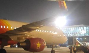 Nóng: Hai máy bay va nhau tại Nội Bài, đình chỉ bay với tổ lái