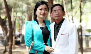 Đại gia Việt có 6 vợ, chỉ kén trinh nữ để cưới, hai lần đi tù vẫn có tài sản...