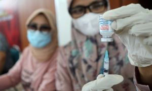 Một người đàn ông Indonesia tiết lộ đã tiêm 16 mũi vắc xin COVID-19