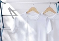 Làm cách nào để giữ quần áo luôn trắng sáng như mới?