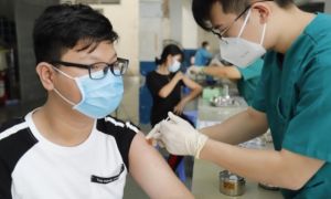 Việt Nam có kế hoạch tiếp cận vắc xin Covid-19 cho trẻ từ 5 - 11 tuổi