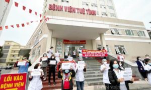 Hà Nội: Thiếu lương, nợ lương, trên 40 y, bác sĩ Bệnh viện Tuệ Tĩnh 'kêu cứu'