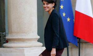 Cô bé chăn cừu trở thành nữ Bộ trưởng Bộ giáo dục đầu tiên của nước Pháp: Tất...