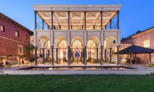 Cận cảnh biệt thự mới mô phỏng theo cung điện Alhambra của Ellen DeGeneres