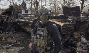 Chiến sự đến trưa 28.3: Ukraine nhượng bộ, Nga rút khỏi Kyiv?
