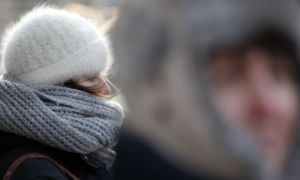 Bộ trưởng Đức phát ngôn sốc: Lạnh thì mặc thêm áo len chứ không nhập thêm khí...
