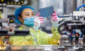 Mỹ điều tra nghi vấn công ty pin mặt trời Trung Quốc trốn thuế