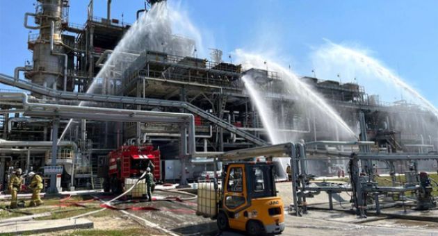 Nga cáo buộc Ukraine tấn công làm cháy nhà máy lọc dầu ở Rostov